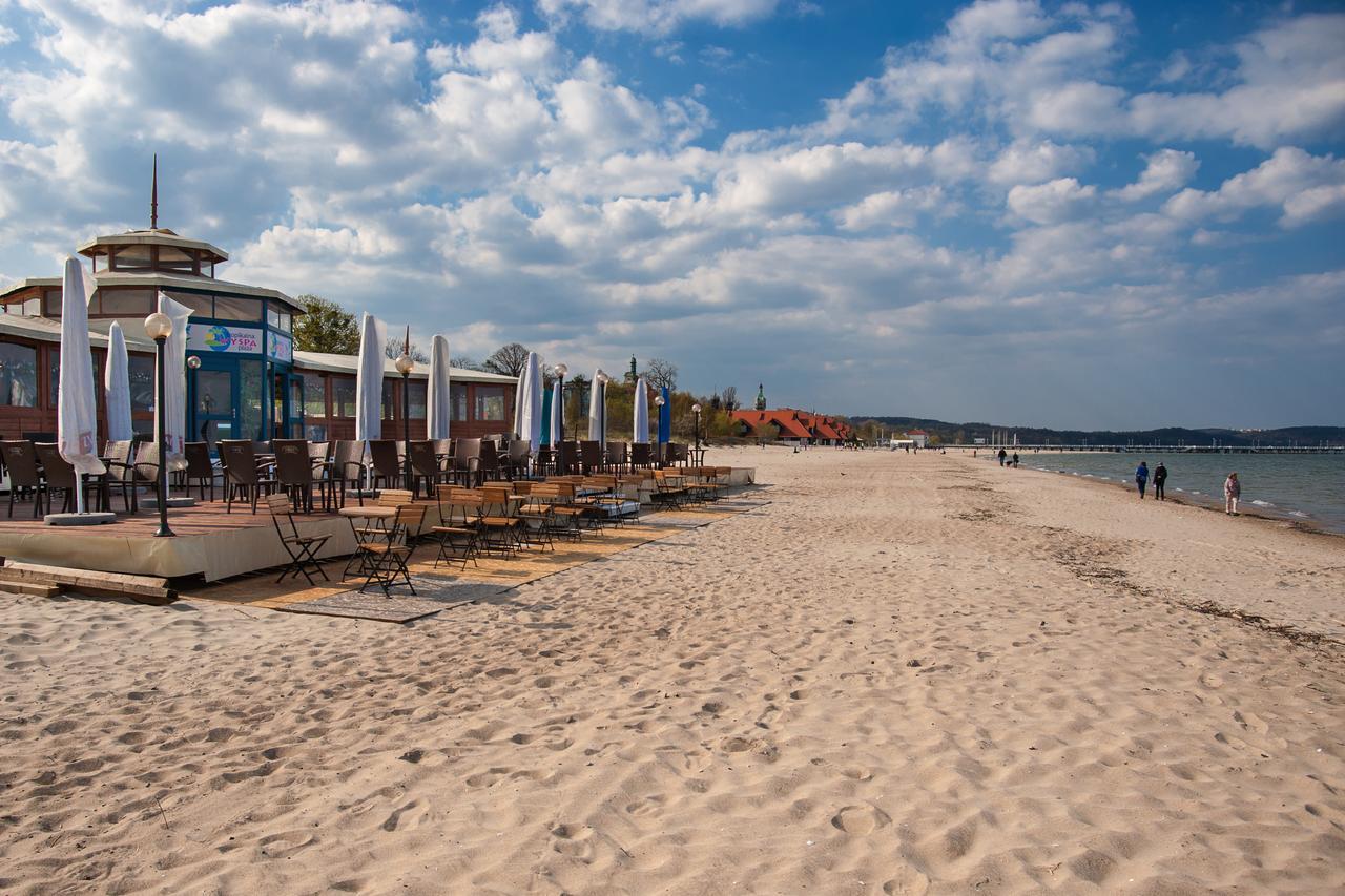 Apartamenty Sun & Snow Traugutta Plaza Sopot Exteriör bild